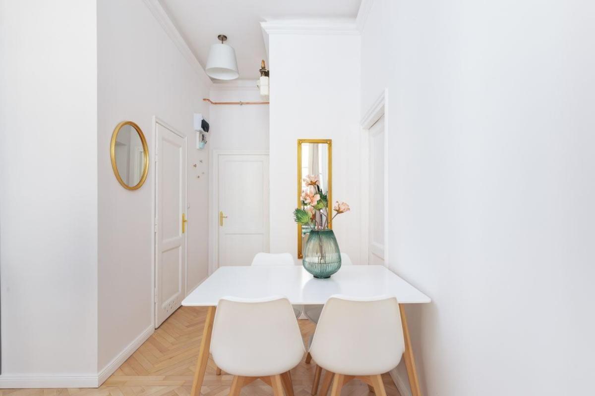 ורשה Apartamenty-Mi Old Town Residence מראה חיצוני תמונה